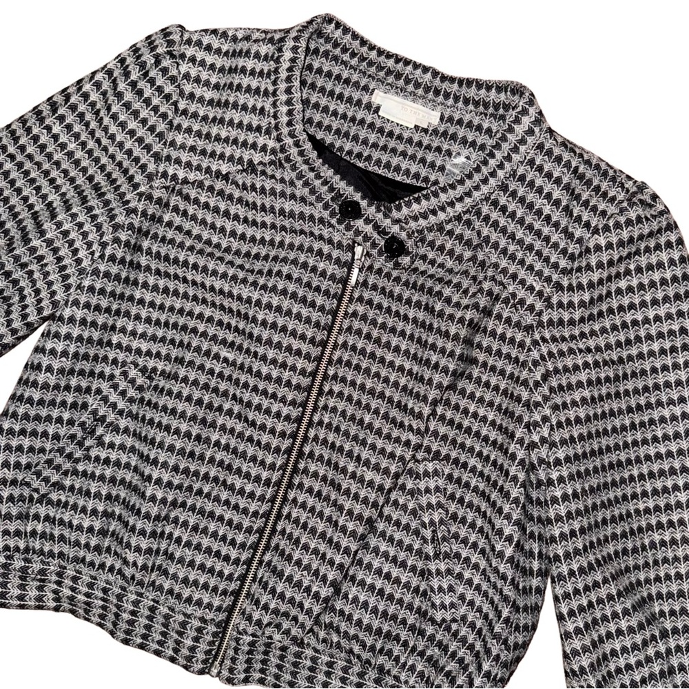 NWOT To the Max Black & Gray Textured Jacket Minimalist Preppy Academia